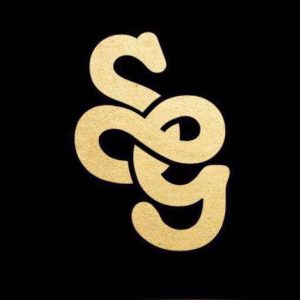 logotipo standard gold pedregal antro