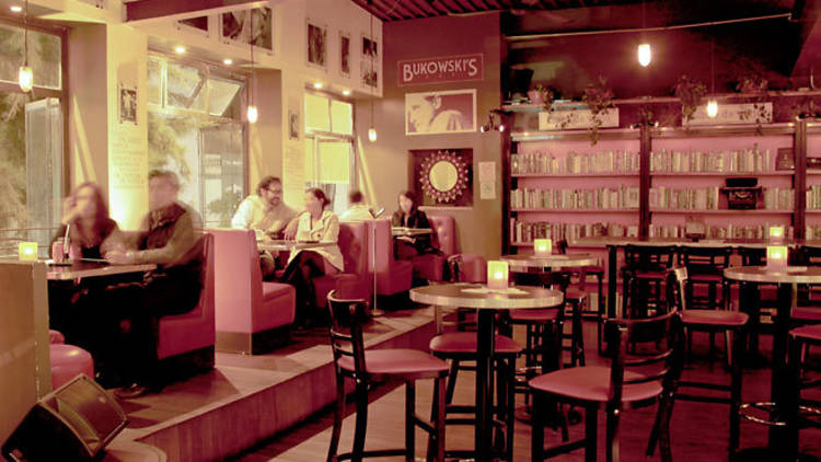 Bukowski's Bar Zona Rosa | Bookstore | Jazz | beer | Trend Mexico