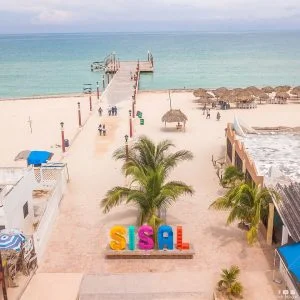 sisal pueblo magico playa yucatan