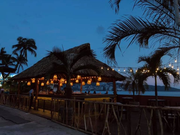 Terraza Sunset Bar