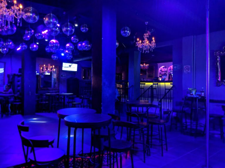 Los mejores antros en Los Cabos Vida nocturna en Cabo San Lucas