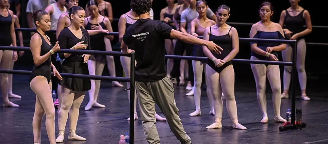 bailarín Isaac Hernández